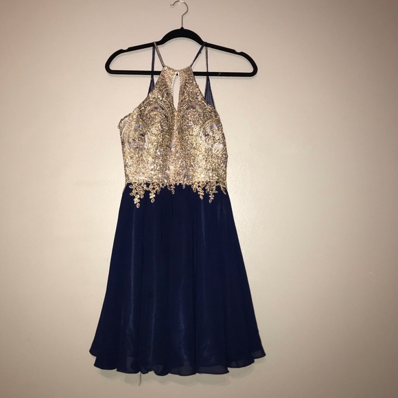 Short Prom Dress - Picture 2 of 5